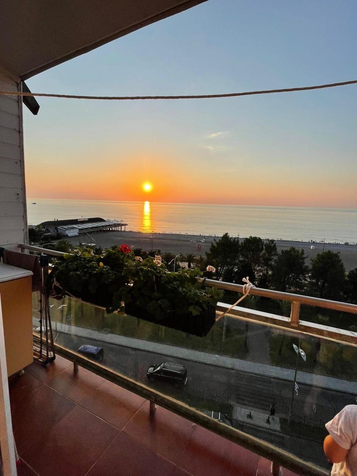 Apartment Irma Rustaveli 57 Μπατούμι Εξωτερικό φωτογραφία