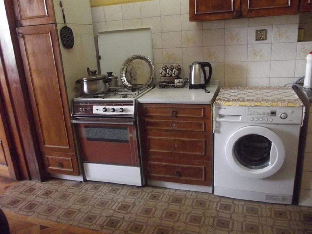Apartment Irma Rustaveli 57 Μπατούμι Δωμάτιο φωτογραφία