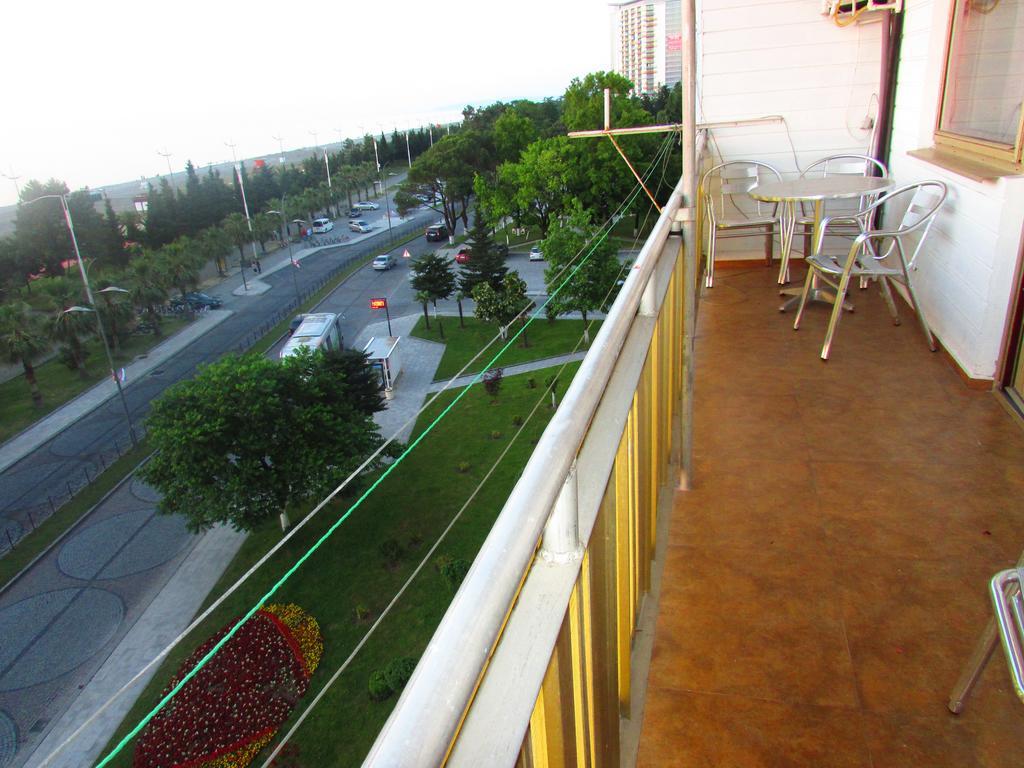 Apartment Irma Rustaveli 57 Μπατούμι Εξωτερικό φωτογραφία