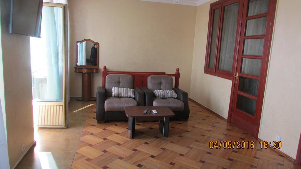 Apartment Irma Rustaveli 57 Μπατούμι Εξωτερικό φωτογραφία