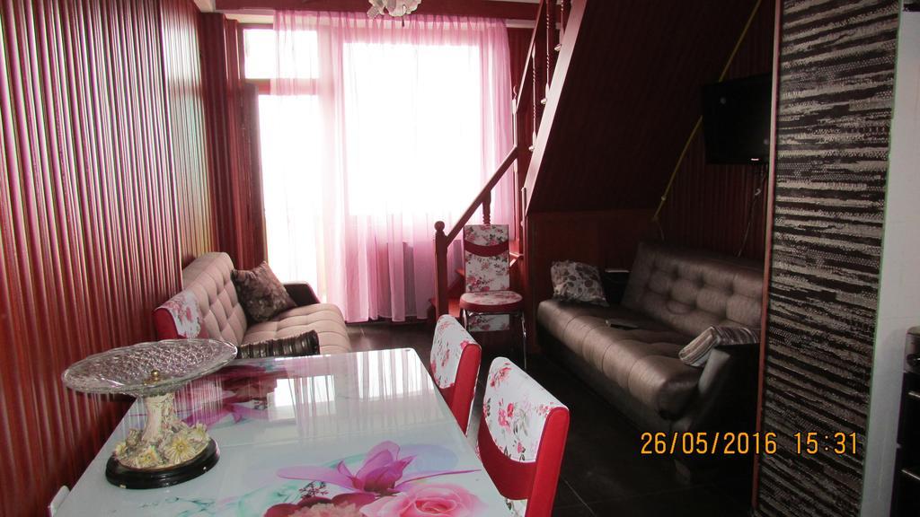 Apartment Irma Rustaveli 57 Μπατούμι Εξωτερικό φωτογραφία